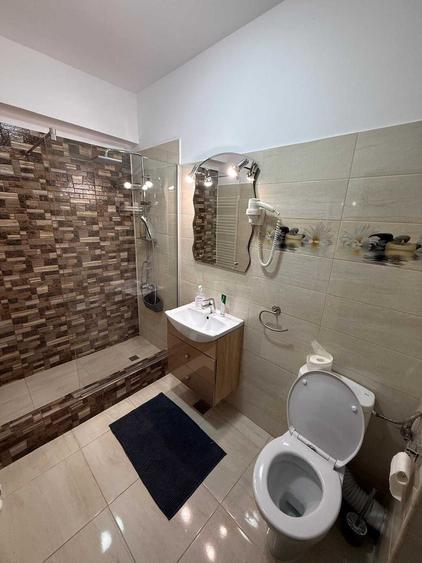 Apartament cu 2 camere decomandat în Universitate