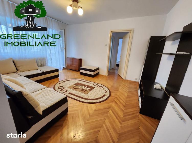 Apartament cu 2 camere semidecomandat în Podu Roș
