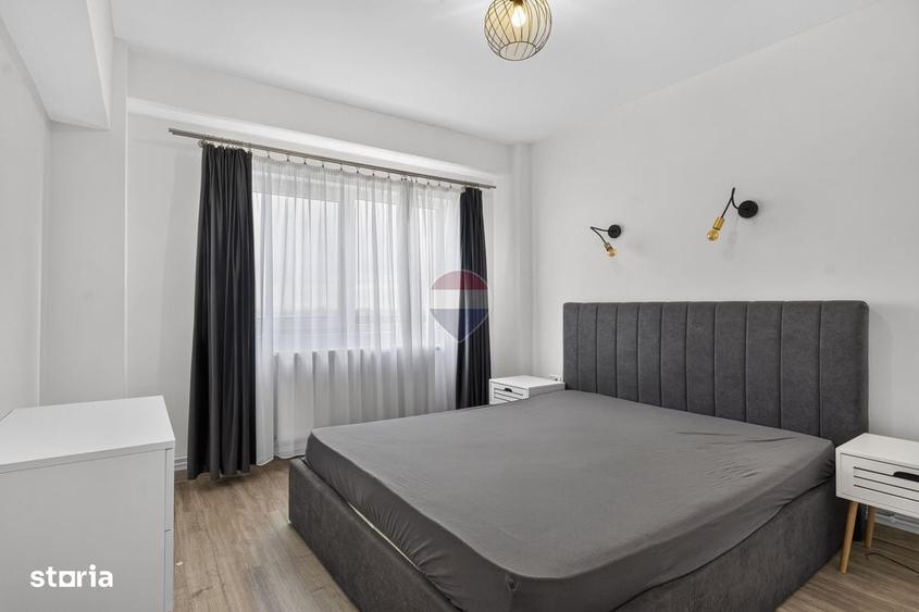 Apartament cu 4 camere în Polivalentă