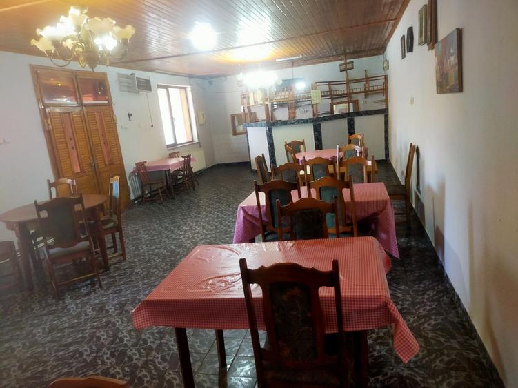 Casă cu 4 camere în Mihai Viteazu