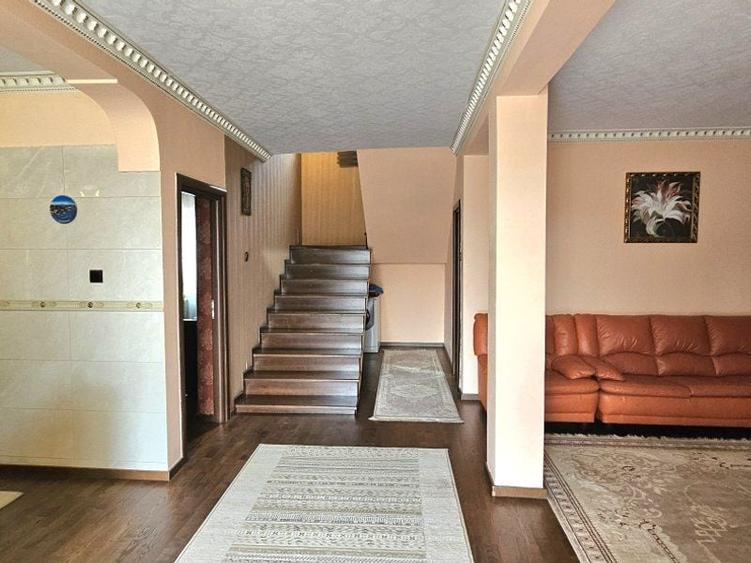 Casă individuală cu 4 camere cu Teren 275 Mp în Glina