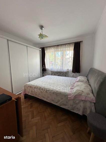 Apartament cu 3 camere decomandat în Central