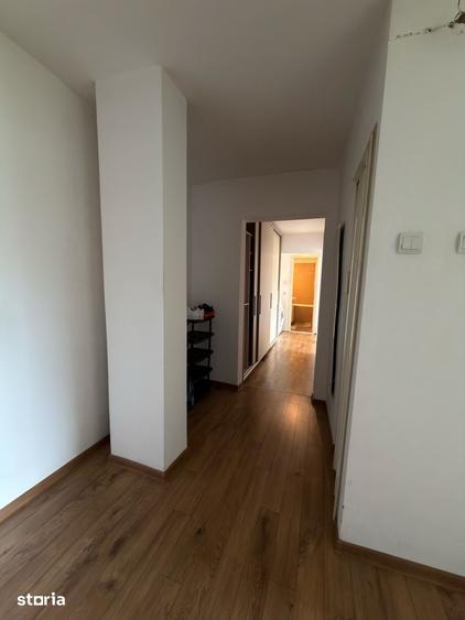 Apartament cu 3 camere în Lipovei