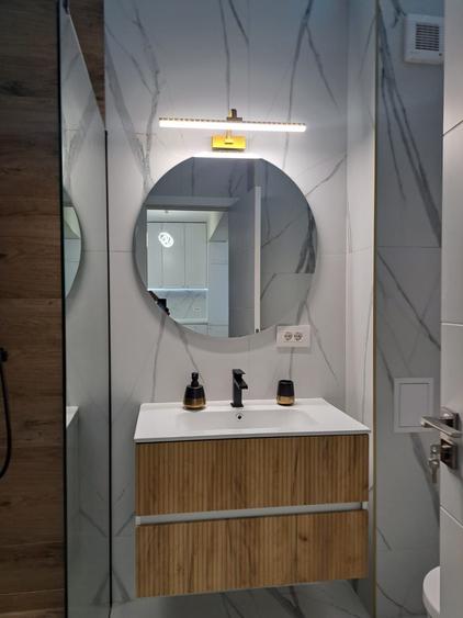 Apartament cu 2 camere decomandat în Exterior Vest