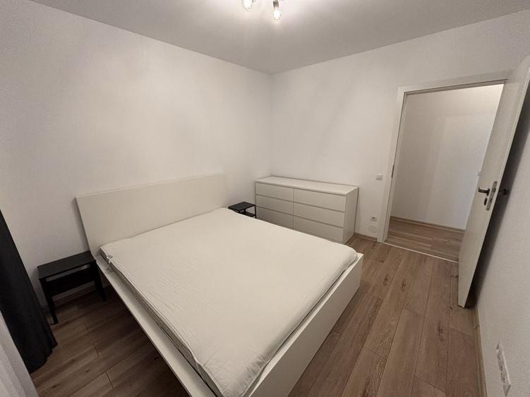 Apartament cu 3 camere decomandat în Vest