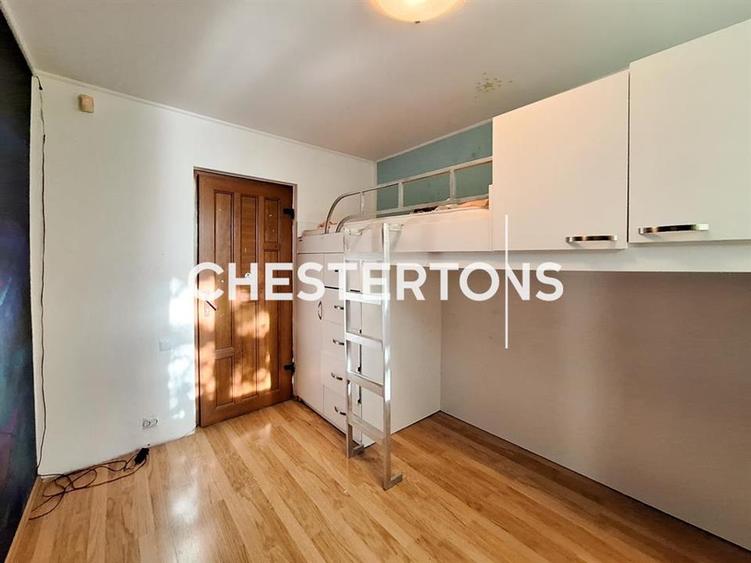 Apartament cu 3 camere semidecomandat, mobilat în Titan