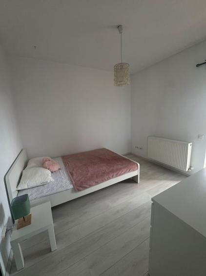 Apartament cu 3 camere semidecomandat, mobilat în 1 Decembrie 1918
