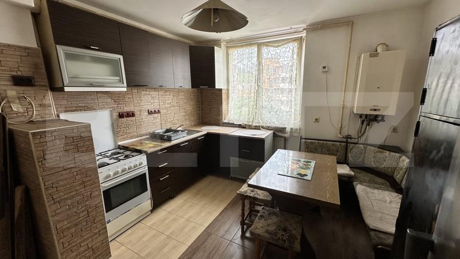 Apartament cu 2 camere semidecomandat, mobilat în Ultracentral