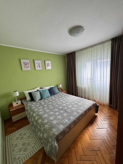 Apartament cu 3 camere decomandat în Lotus