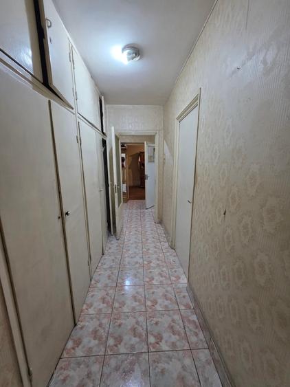 Apartament cu 3 camere decomandat în Basarabia