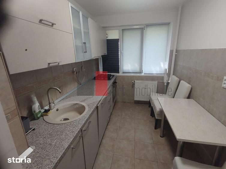 Apartament cu 2 camere semidecomandat în Cișmigiu