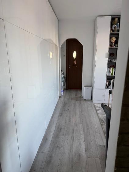 Apartament cu 2 camere semidecomandat, mobilat în Banca Națională