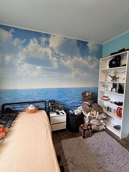 Apartament cu 4 camere semidecomandat în Central