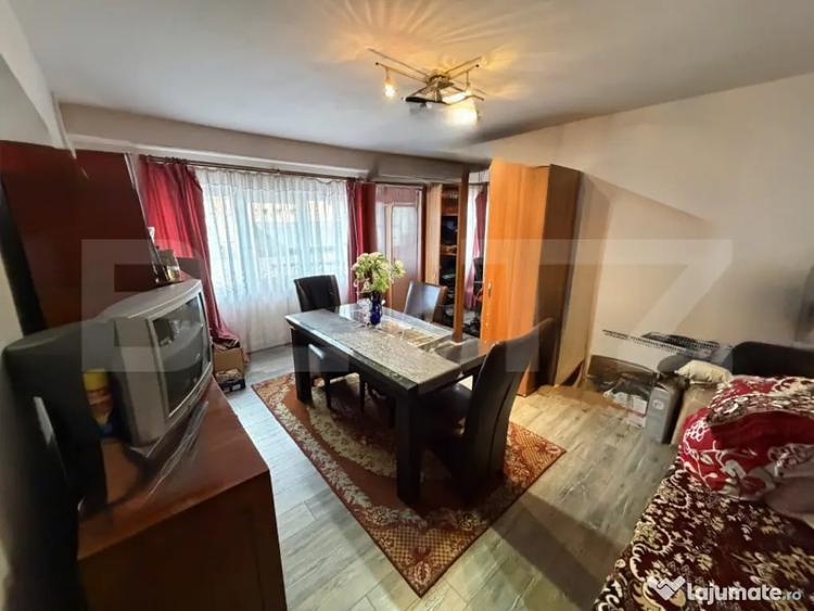 Apartament cu 2 camere decomandat în Abrud-Sat