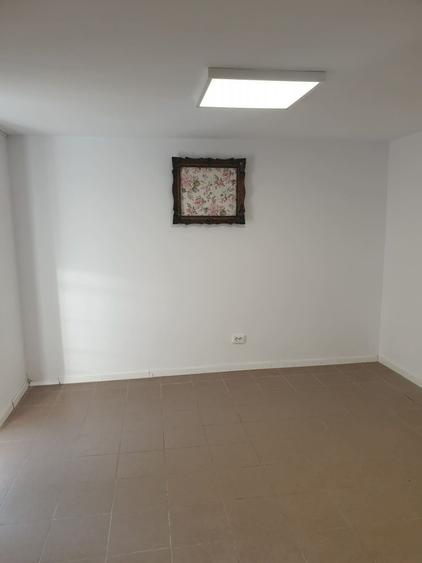 Apartament cu 2 camere decomandat în Săsar