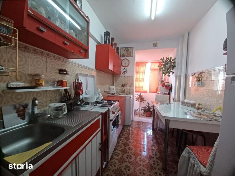 Apartament cu 2 camere semidecomandat în Muncii