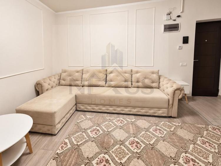 Apartament cu 3 camere semidecomandat, mobilat în Sud