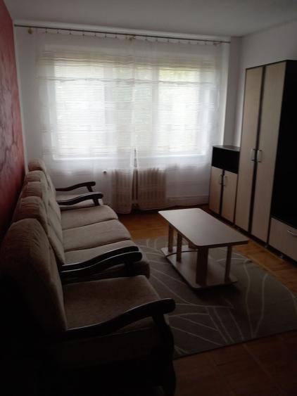 Apartament cu 2 camere semidecomandat în Barieră