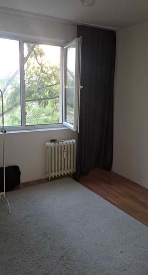 Apartament cu 3 camere decomandat, mobilat în Dristor