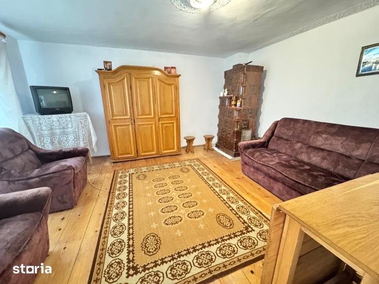 Casă cu 3 camere cu Teren 800 Mp în CFR
