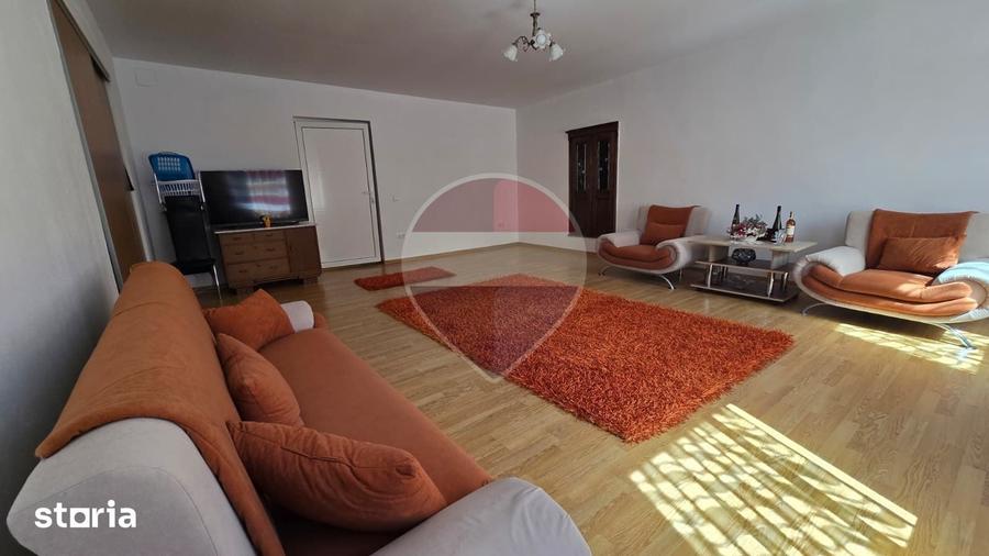 Casă cu 3 camere cu Teren 1320 Mp în Ațel
