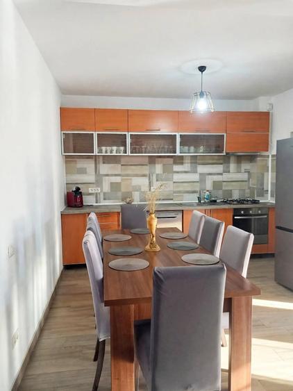 Duplex cu 4 camere cu Canalizare în Ghiroda