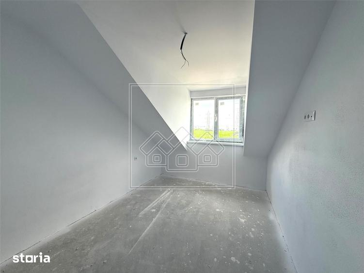 Apartament de vanzare 4 camere etaj 33 - 76 mp + 8 balcon- zona Turnis - 1