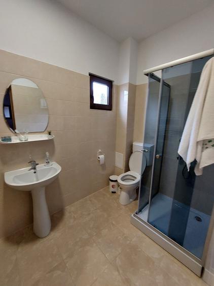 Casă cu 15 camere cu Canalizare în Sărata