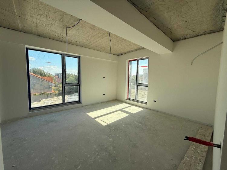 Apartament cu 2 camere decomandat în Palazu Mare