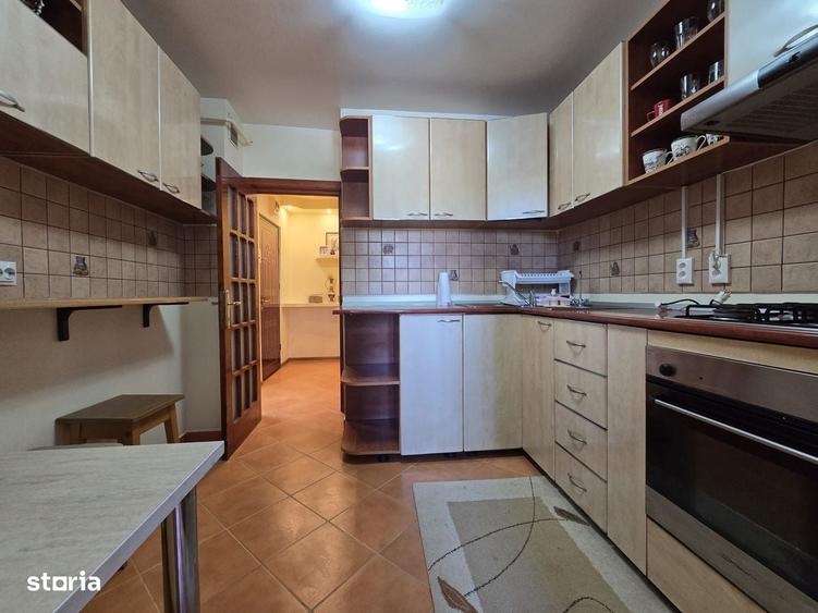 3 camere decomandate, Piata Centrala, etaj 3, mobilat si utilat - 1