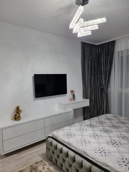 Apartament cu 3 camere decomandat în UTA