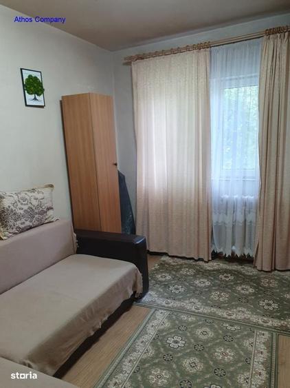 Apartament cu 4 camere decomandat în Berceni