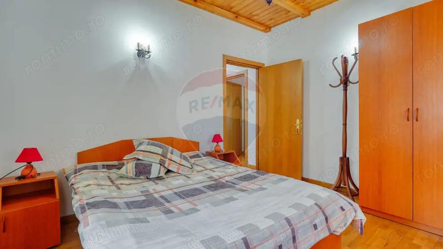 Casă cu 6 camere cu Teren 544 Mp în Cioplea