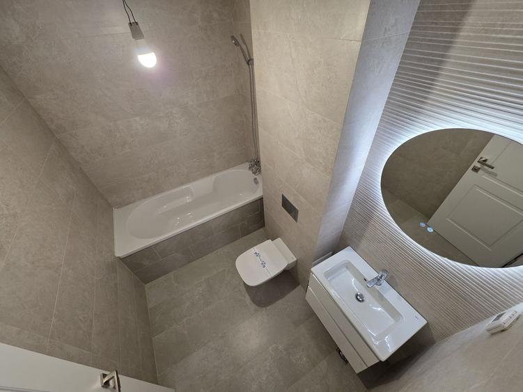 Apartament cu 3 camere în Armeneasca