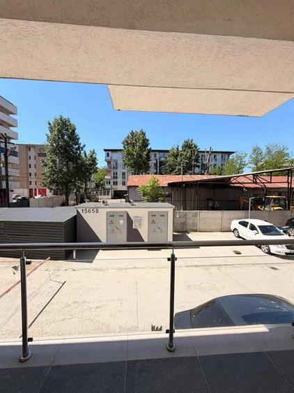 Apartament cu 2 camere decomandat, mobilat în Apărătorii Patriei