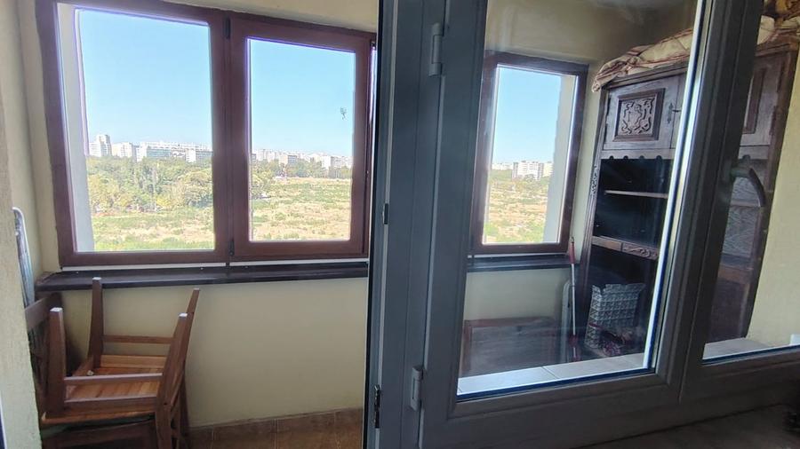 Apartament cu 2 camere decomandat, mobilat în Titan