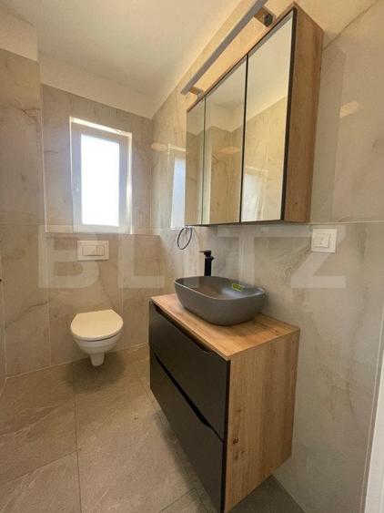 Casă individuală cu 4 camere cu Teren 250 Mp în Florești