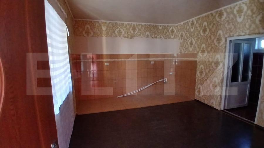 Casă individuală cu 3 camere cu Canalizare în Aluniș