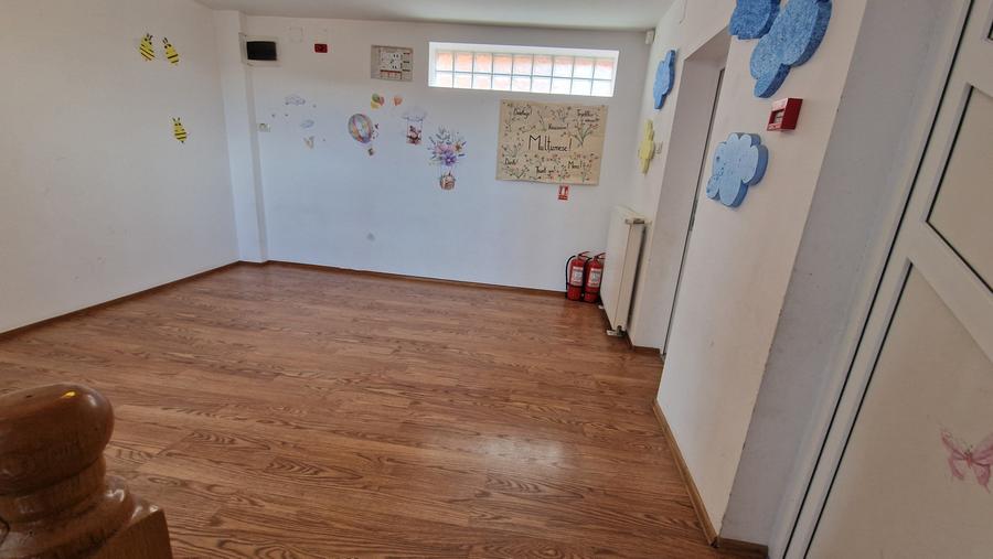 Casă cu 10 camere cu Canalizare în Bunloc