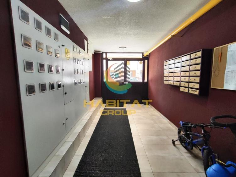 Apartament cu 3 camere decomandat în Berceni