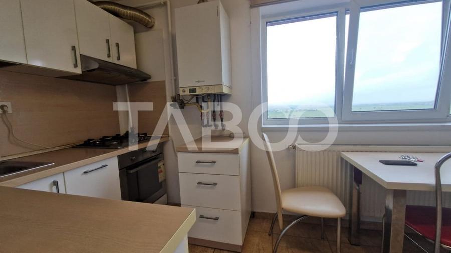 Apartament cu 4 camere semidecomandat în Ștrand