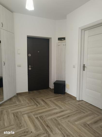 Apartament cu 3 camere în Cristian