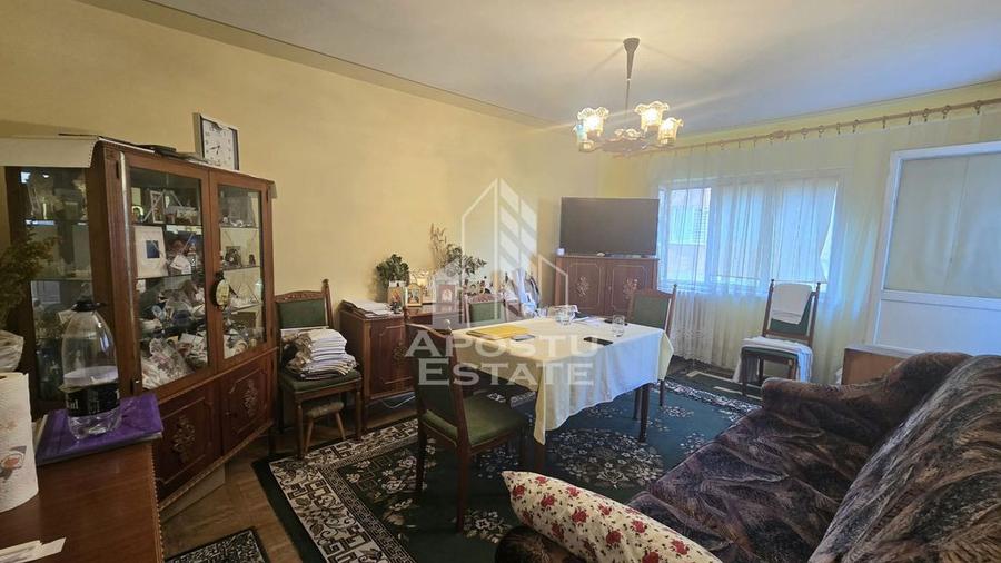Apartament cu 2 camere, decomandat, etaj intermediar, zon... - 1