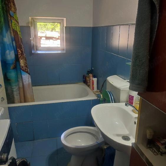 Casă cu 4 camere cu Teren 1450 Mp în Sacoșu Turcesc