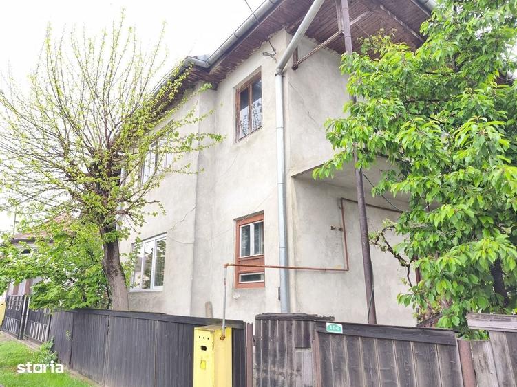 Casă cu 4 camere cu Teren 100 Mp în Central