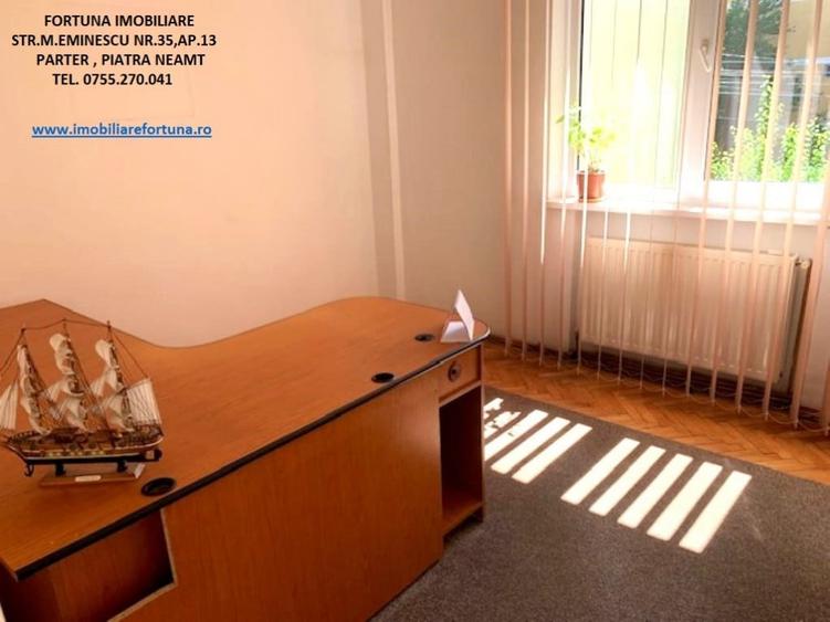 Apartament cu 4 camere decomandat în Est