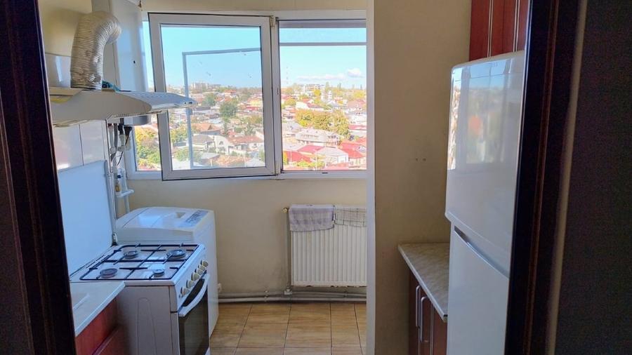 Apartament cu 2 camere decomandat în Mazepa 2