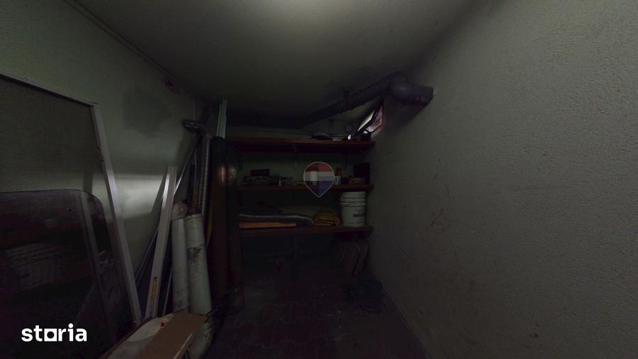 Apartament cu 3 camere în Florilor