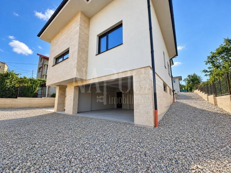 Duplex cu 4 camere cu Canalizare în Andrei Mureșanu