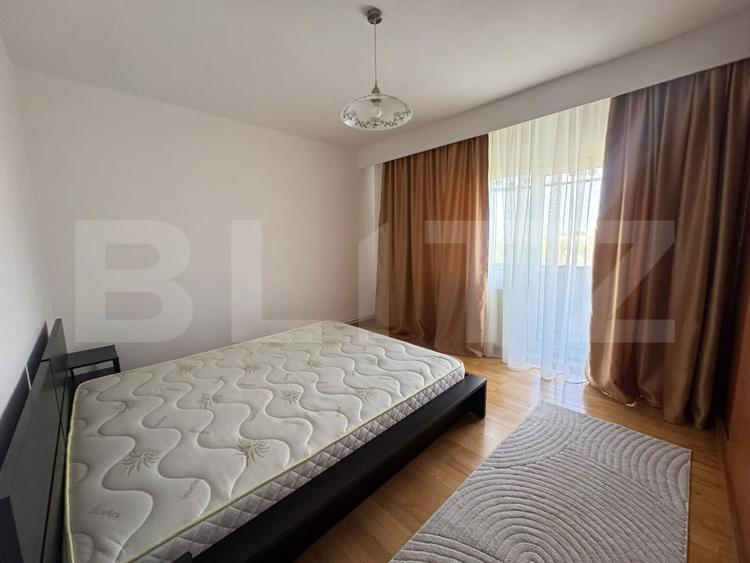 Apartament cu 3 camere semidecomandat, mobilat în Mehala